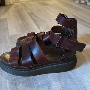 Dr. Marten Clarissa gladiator sandals